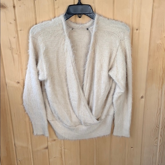American Eagle Beige Cream Eyelash Knit Sweater - Picture 5 of 9